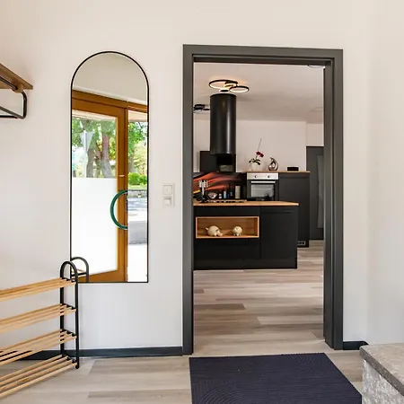 Apartment Hopf *
