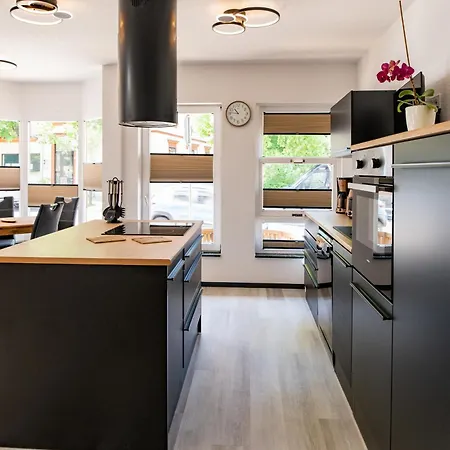 Hopf Apartment *